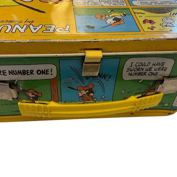 Vintage Peanuts Charlie Brown Metal Lunch Box by Thermos very clean! - Picture 8 of 16